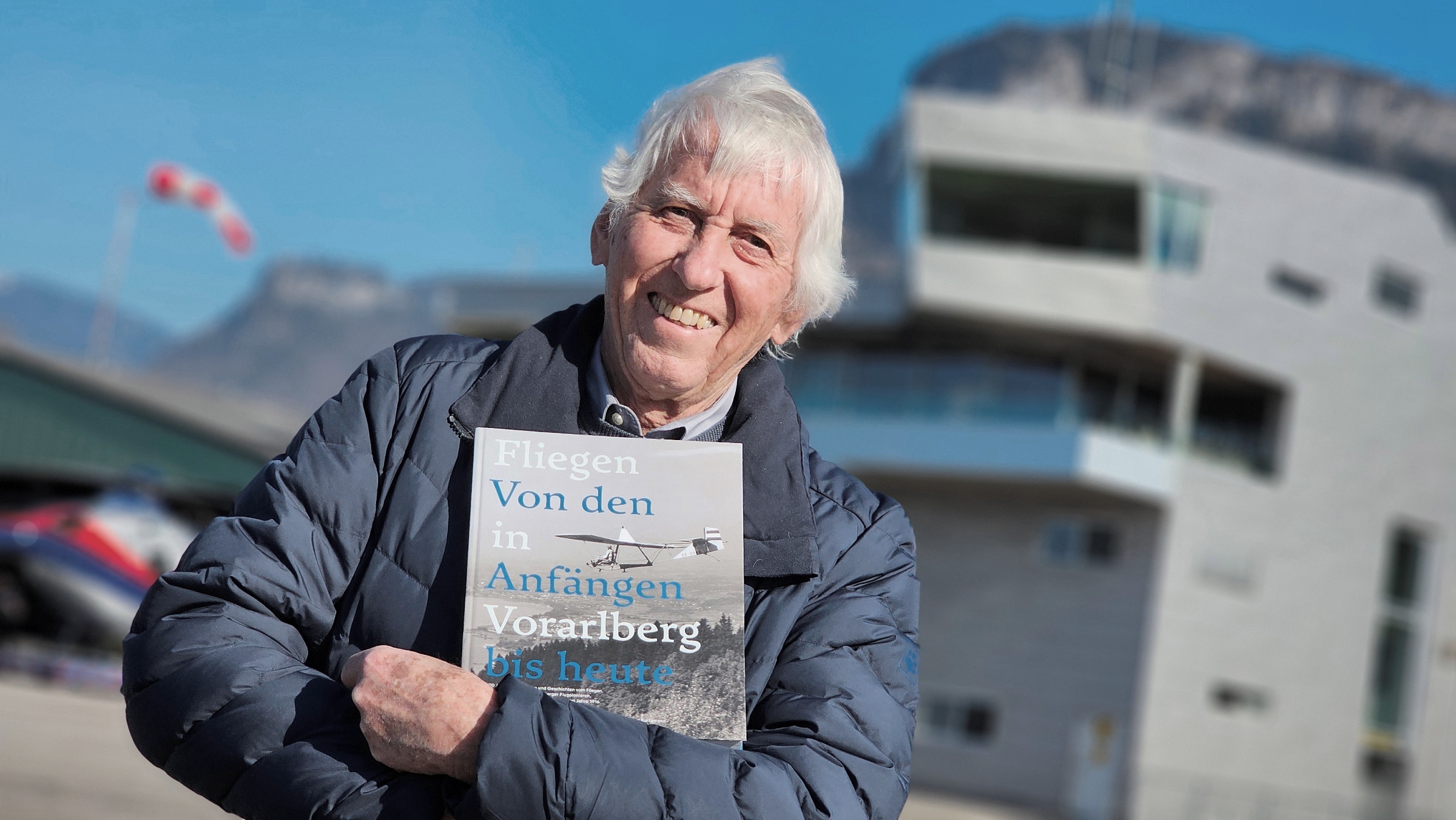 LOIH_Lothar Kurzemann_Buch_Fliegen in Vorarlberg